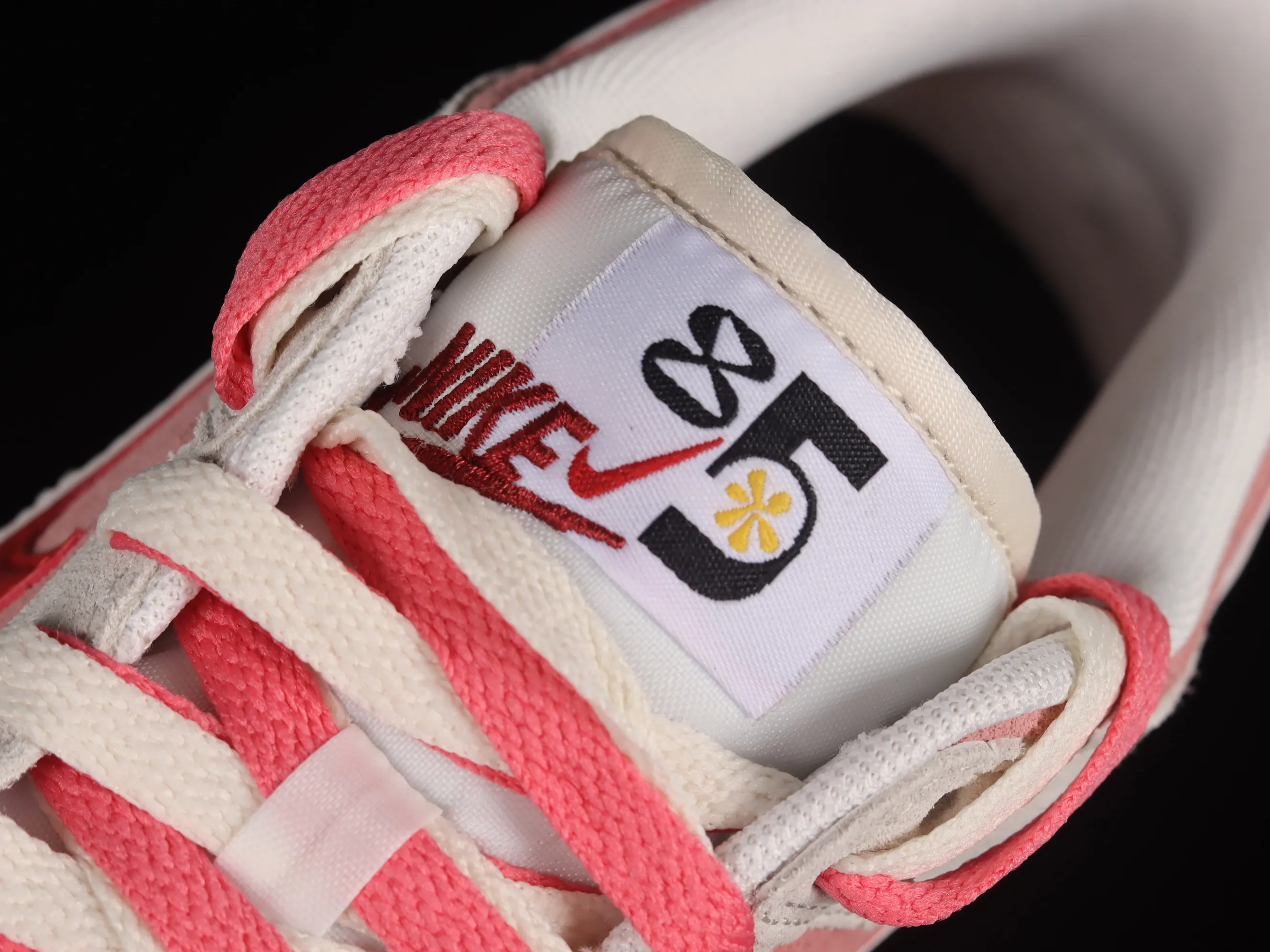 All Categories Nk SB Dunk Series Nk SB Dunk Low Low-top Sneakers Nk Dunk Low SE 2023 Year of the Rabbit Limited SB Smashed Backboard Fashion Casual Sneakers DO9457-117